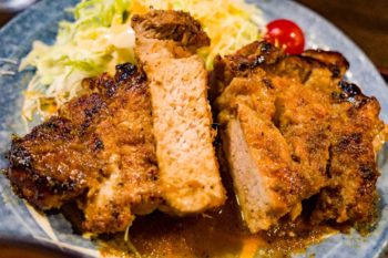 草津温泉「暖」の生姜焼き定食の生姜焼きの肉